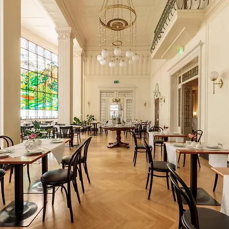 赫泽格霍夫酒店 酒店