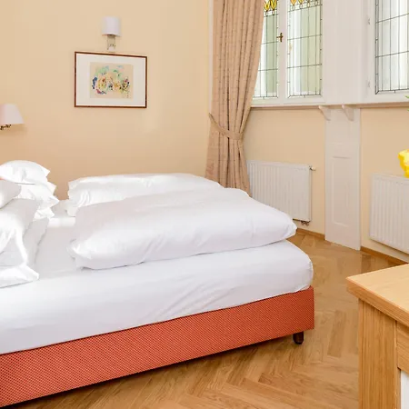 赫泽格霍夫酒店 巴登