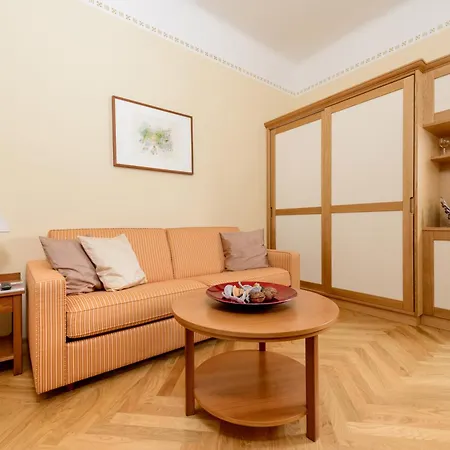 赫泽格霍夫酒店 4*