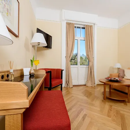 赫泽格霍夫酒店 酒店 4*